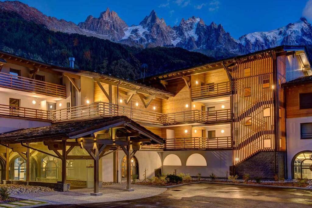 Chic Appart 6 Pers Dans Residence Luxueuse "La Cordee" Wellness Gym Piscine Ouvert Et Teletravail Chamonix Exterior foto